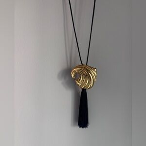 Lustrous Gold Wave Tassel brooch pin Pendant Necklace